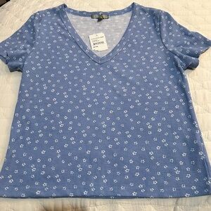 Good Luck Gem Light Blue Floral V Neck Top NWT Size XL